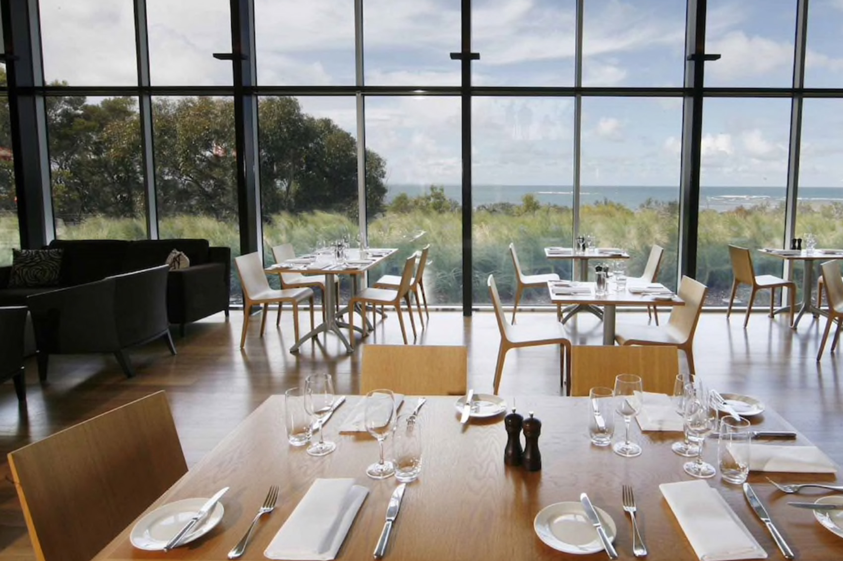 RACV Inverloch Restaurant 01